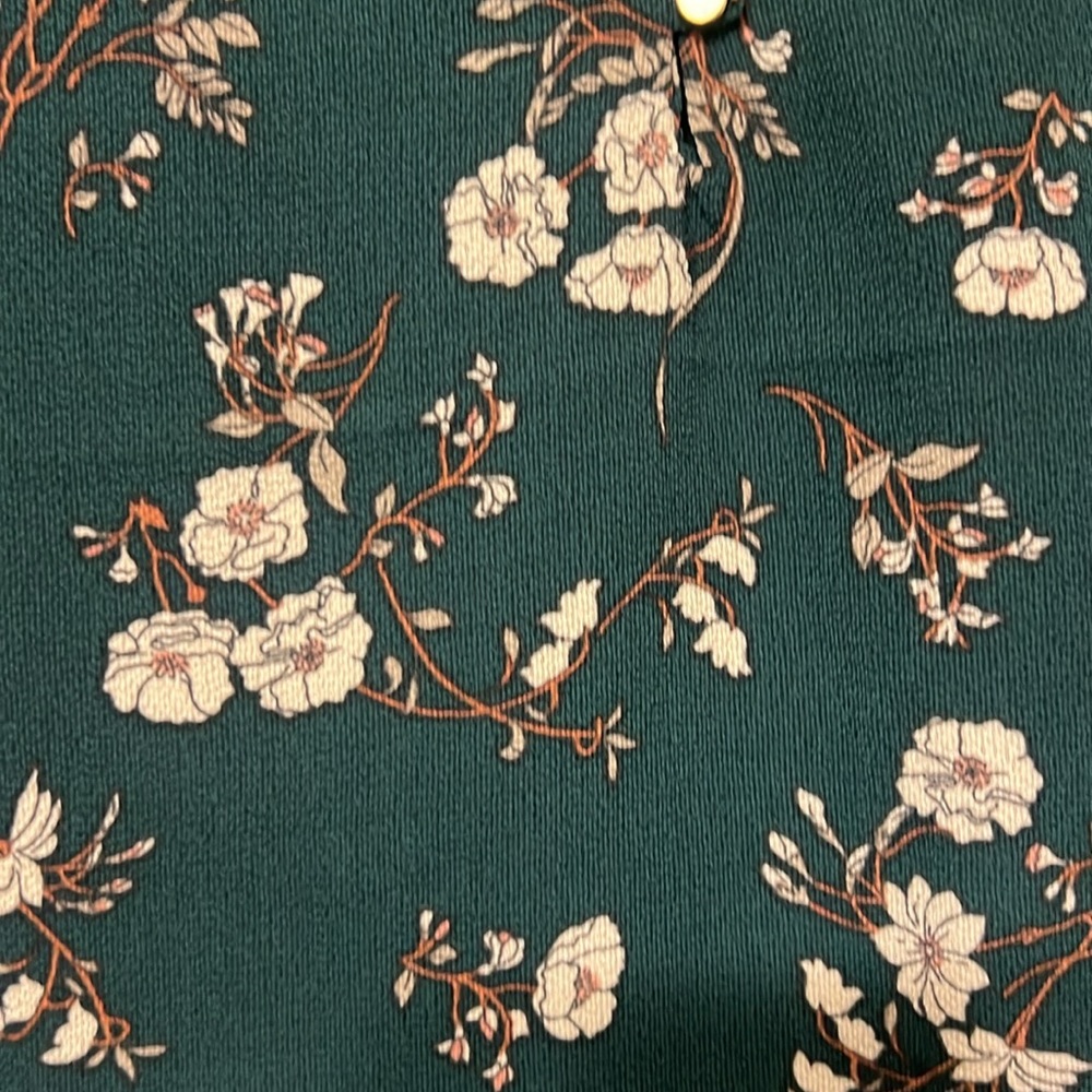 Ladies blouse - Picture 2 of 2